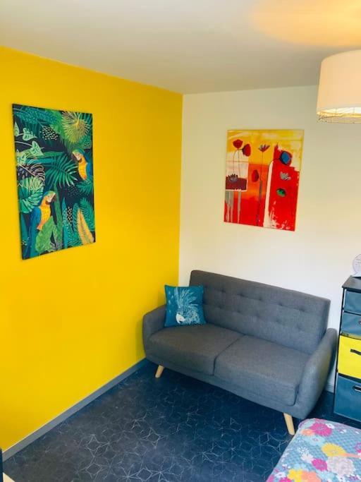 Logement Independant,Calme A 2 Pas Du Centre Ville Lannion Buitenkant foto