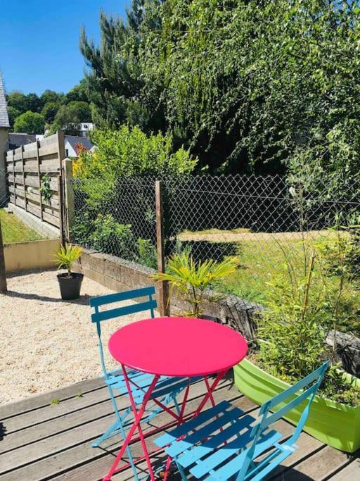 Logement Independant,Calme A 2 Pas Du Centre Ville Lannion Buitenkant foto